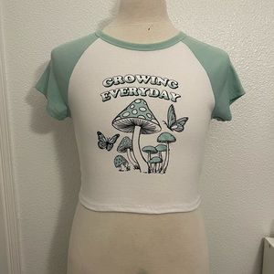 Graphic baby tee